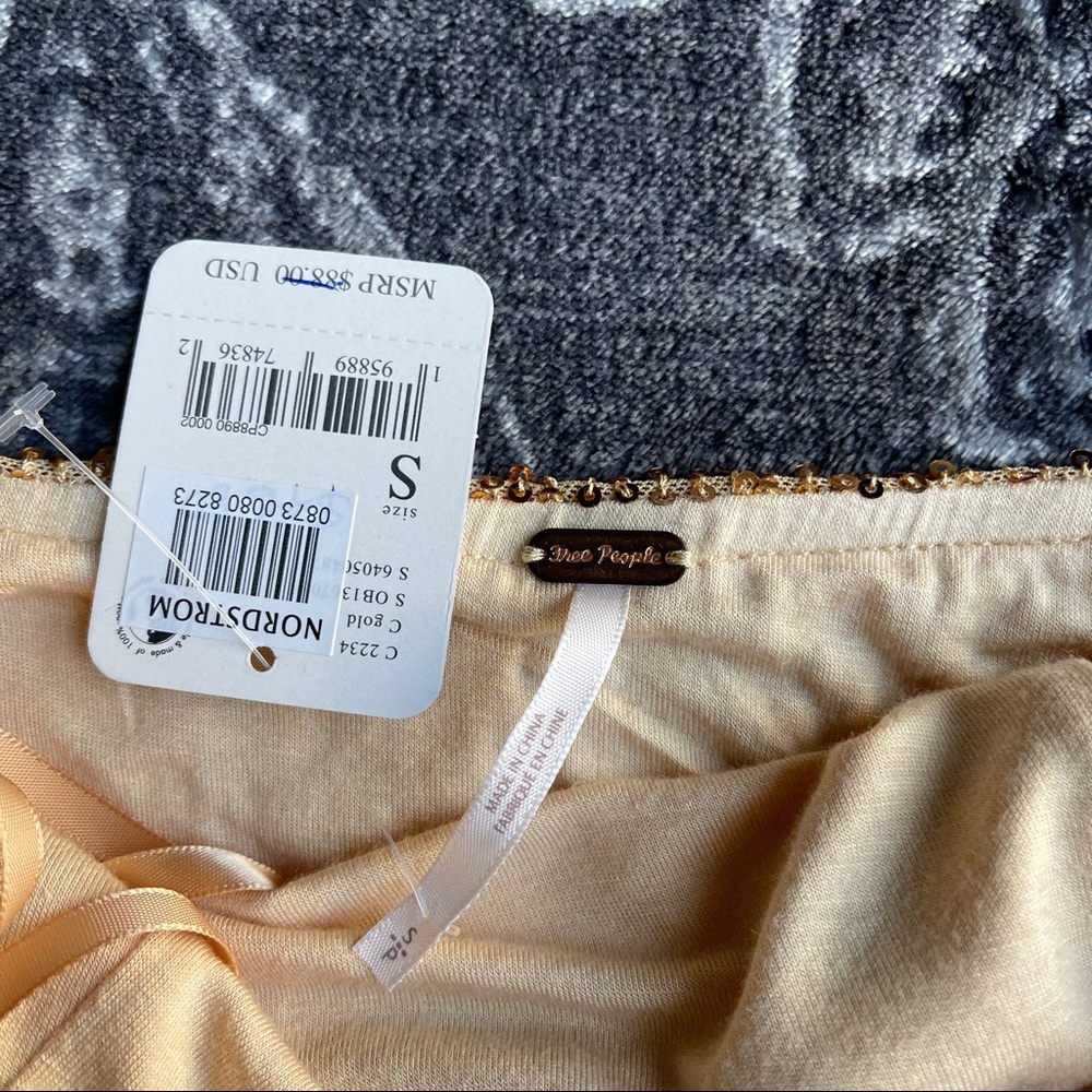 Free People Ta Da Top in Gold Sequins Size Small - Picture 4 of 7